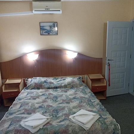 Krasi Hotel Равда Екстер'єр фото